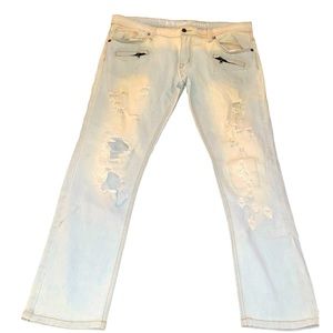 Kilogram distressed light jeans 🔥